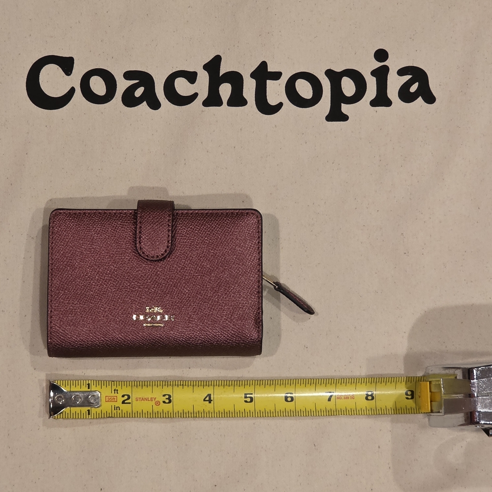 Coach Small Pebbled Leather Card & Key Holder in Burgundy